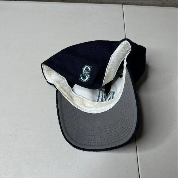 VTG Seattle Mariners 643 Fitted Hat - Picture 2 of 3